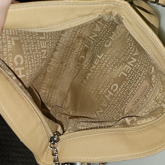 Chanel Ultimate Foldover Bag - Picture 9 of 16